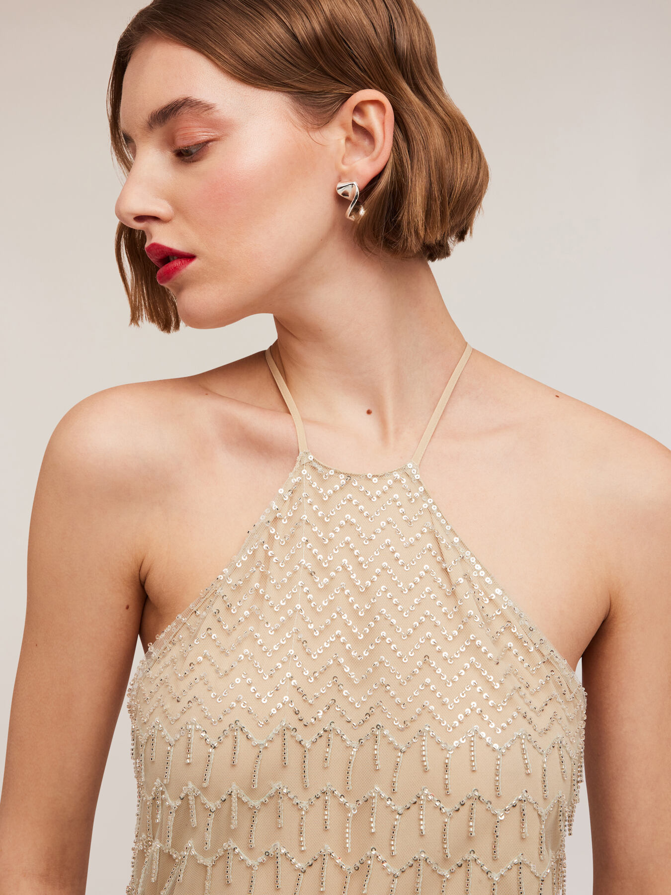 Vestido bordado con flecos image number 4