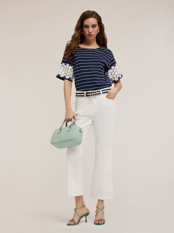 T-shirt con maniche effetto crochet