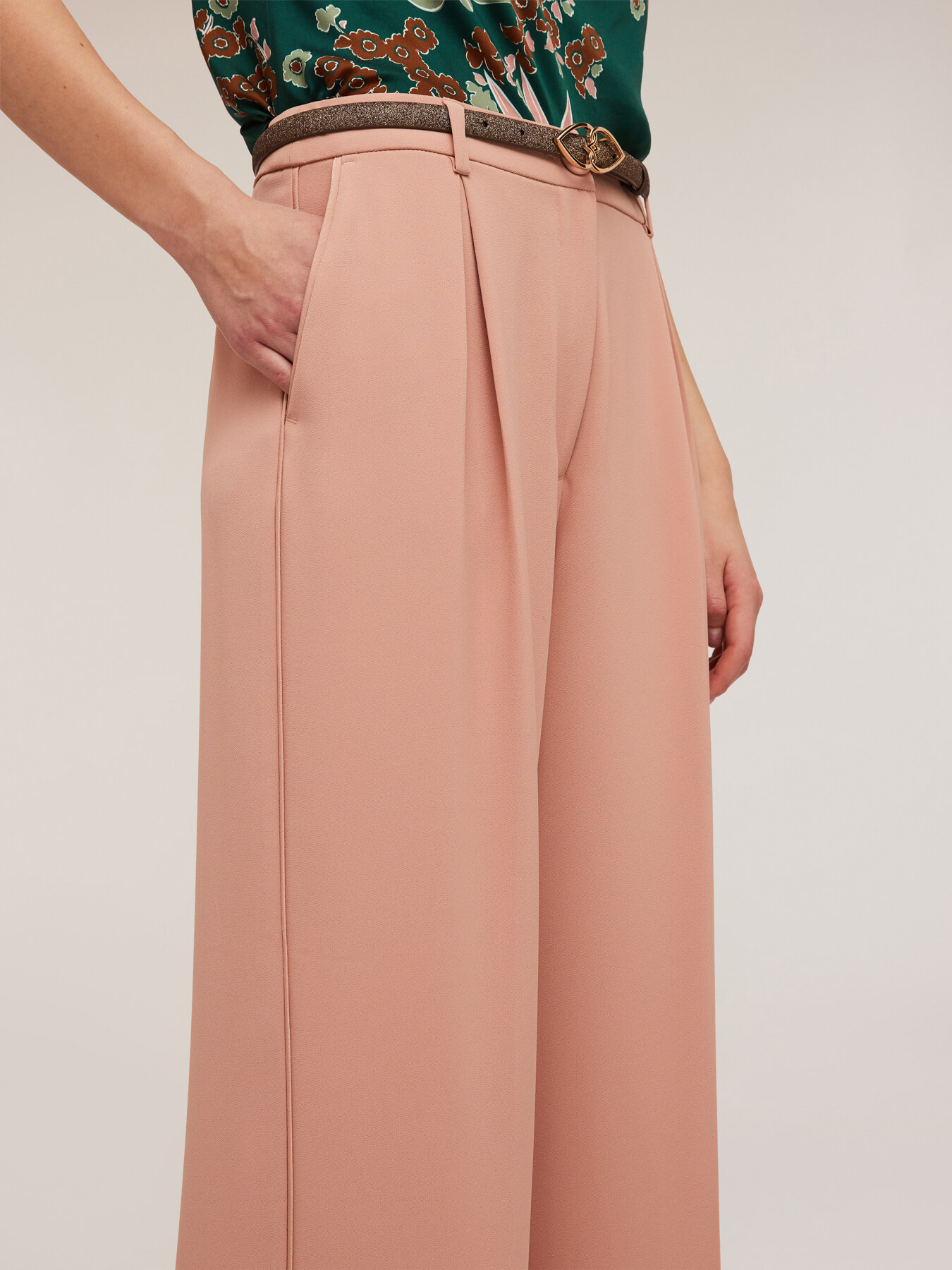 Palazzo-Hose Satin mit seitlichem Piping image number 3