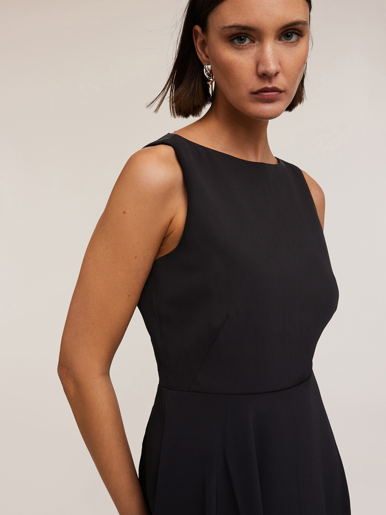 Crepe fabric mini dress image number 3