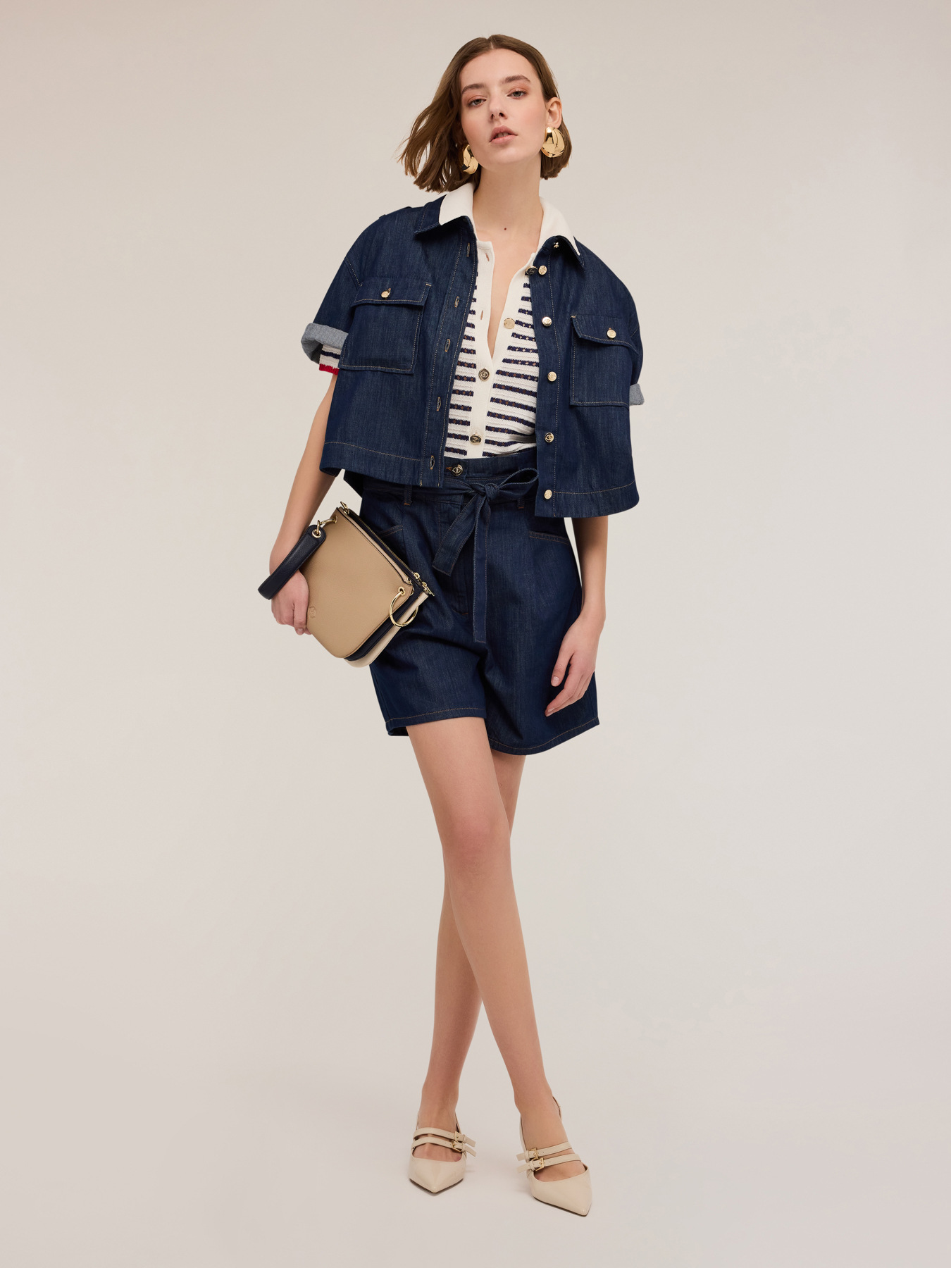 High-waist denim shorts image number 3