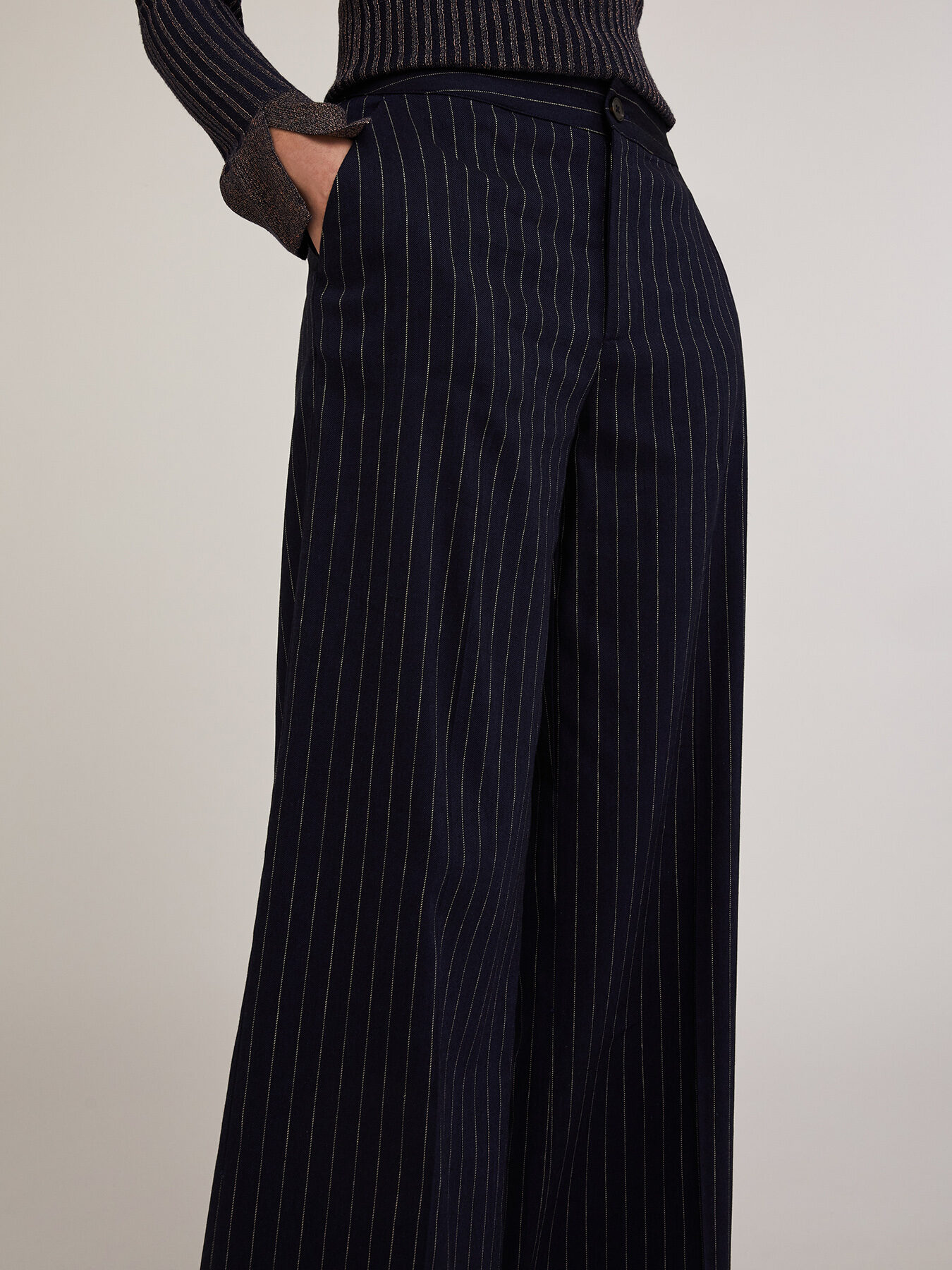Chequered pattern palazzo trousers image number 3