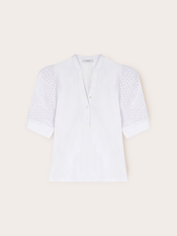 T-shirt a serafino con maniche in sangallo