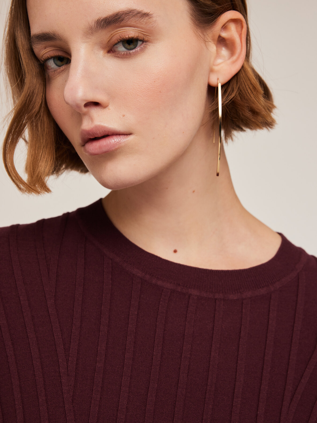 Su&eacute;ter de canal&eacute; tridimensional de manga corta image number 2