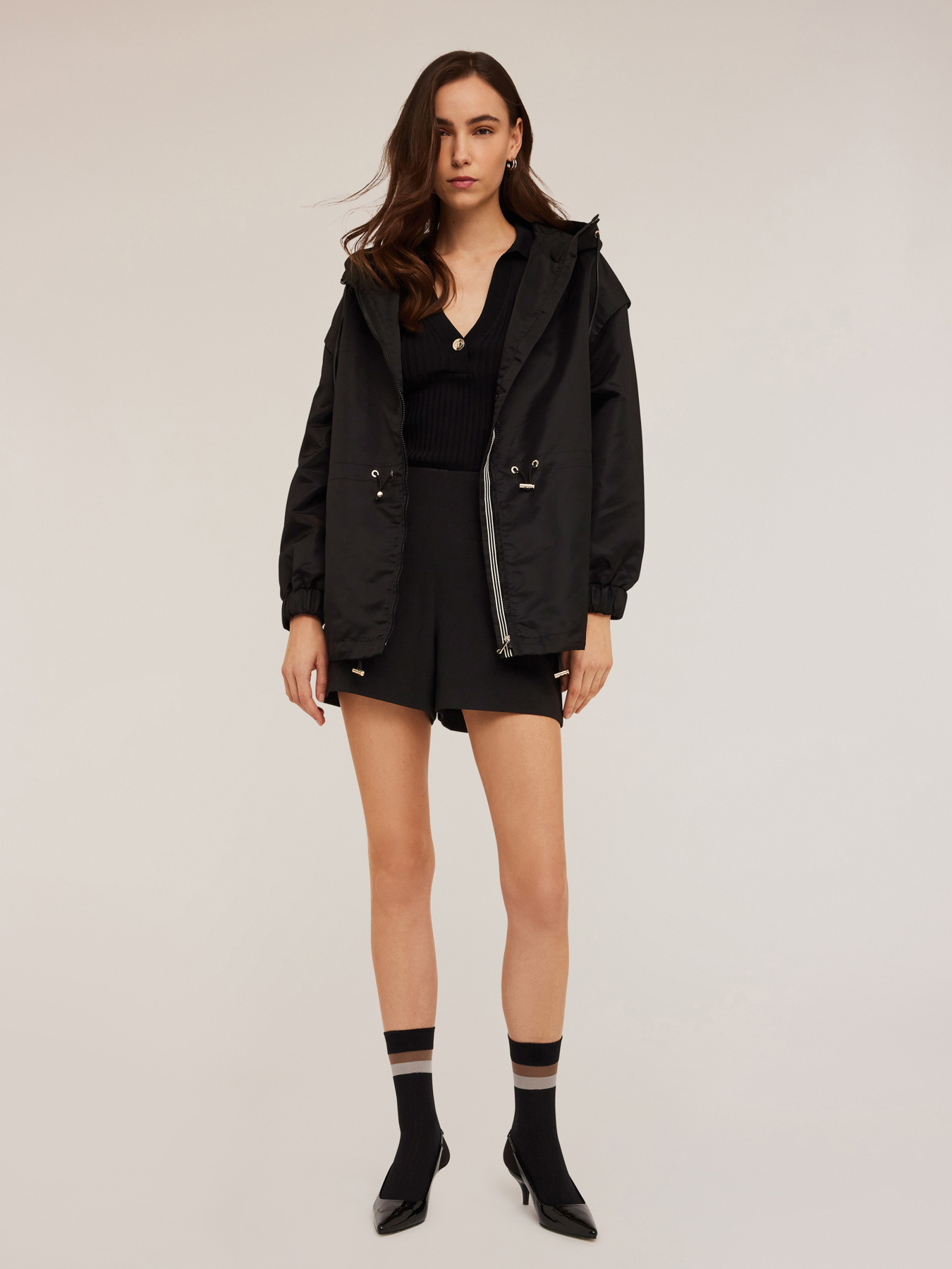 Nylon parka with drawstring image number 3