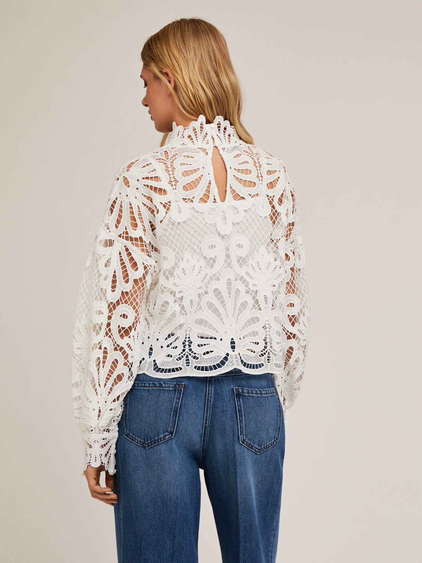 Macram&eacute; lace blouse image number 1