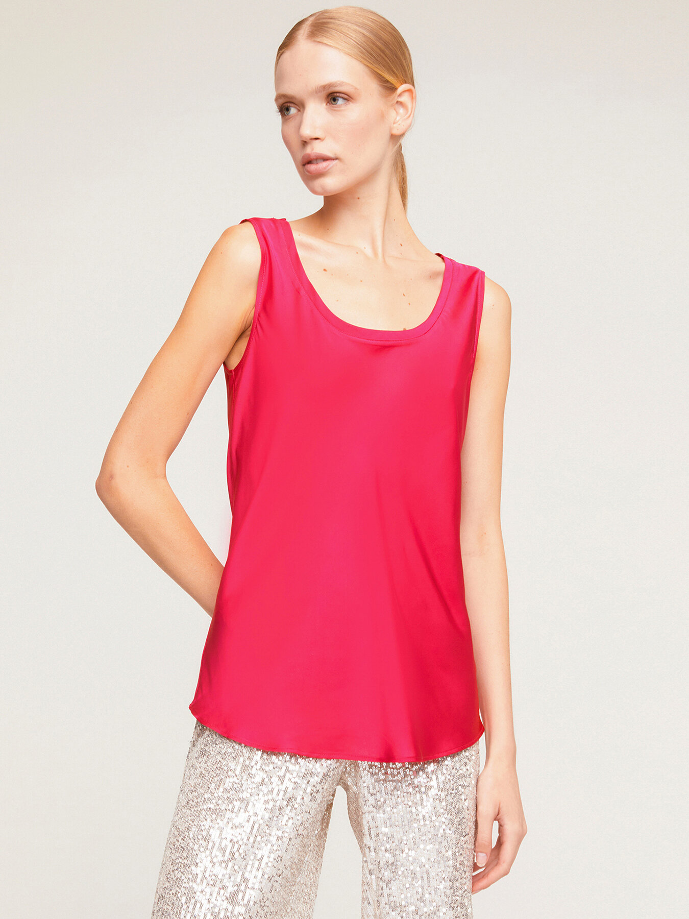 Top basic din satin image number 0