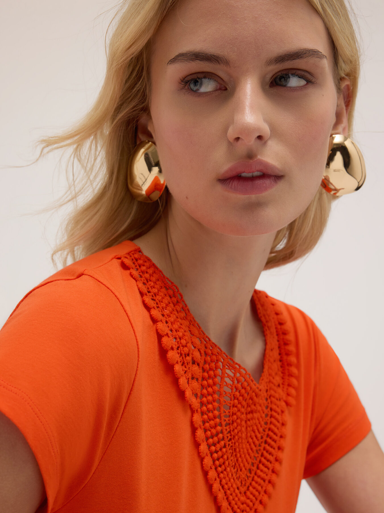 Camiseta con bordado de ganchillo image number 3