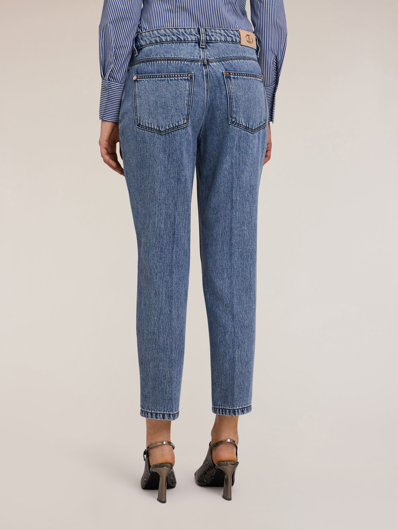 Jeans con piega stirata misto lyocell image number 1