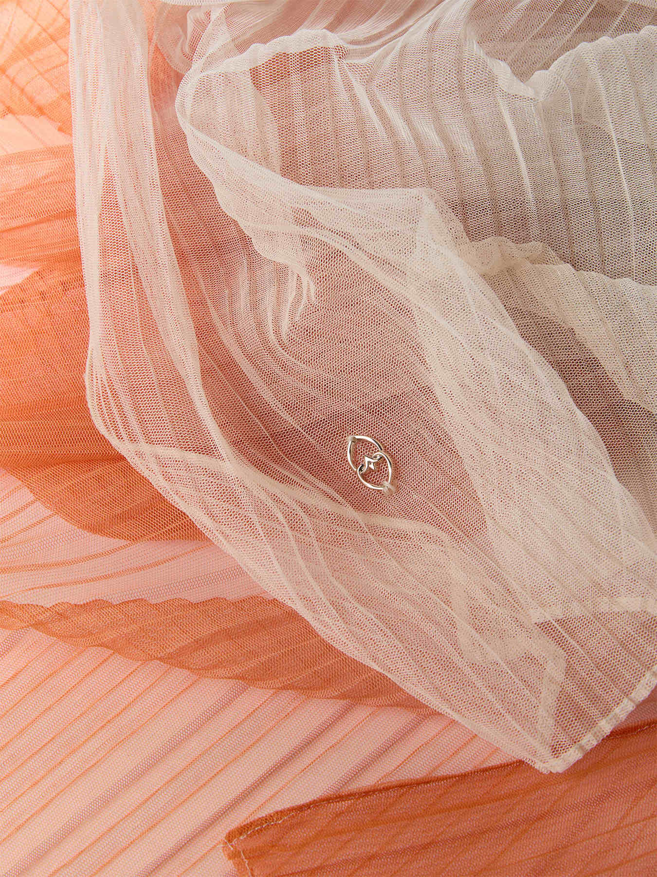 Stola pliss&eacute; sfumata image number 2