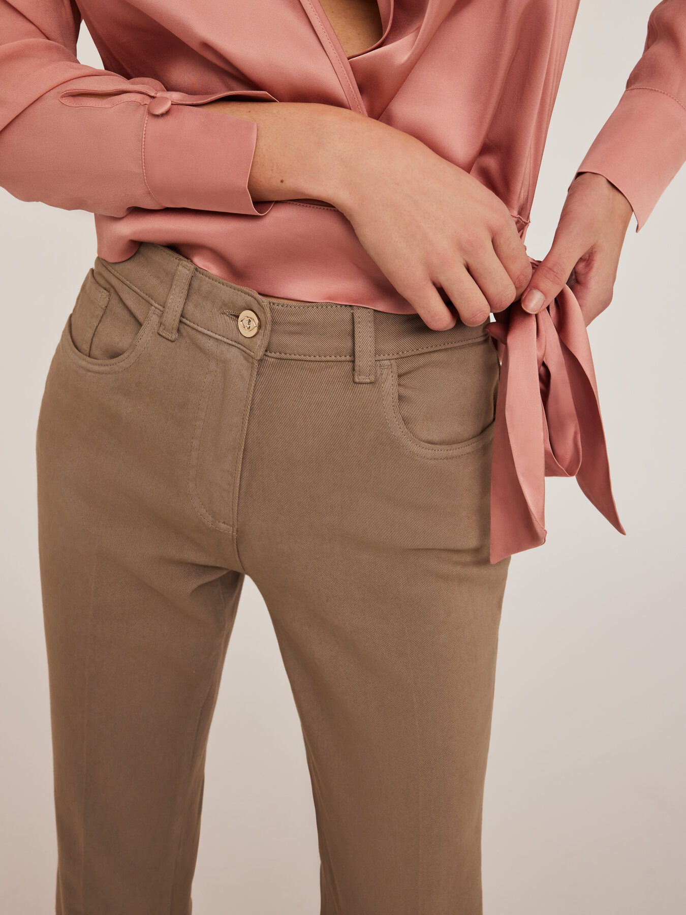 Pantaloni bootleg in drill image number 3