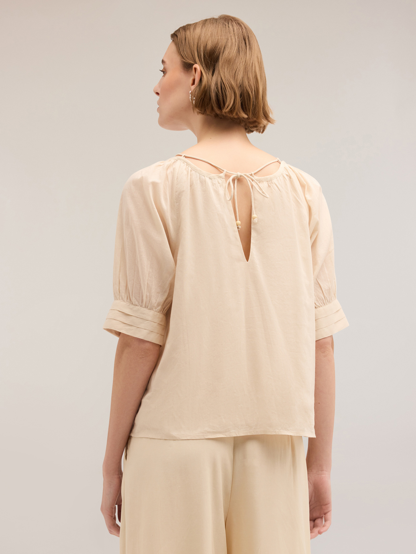 Blusa &eacute;tnica bordada image number 1