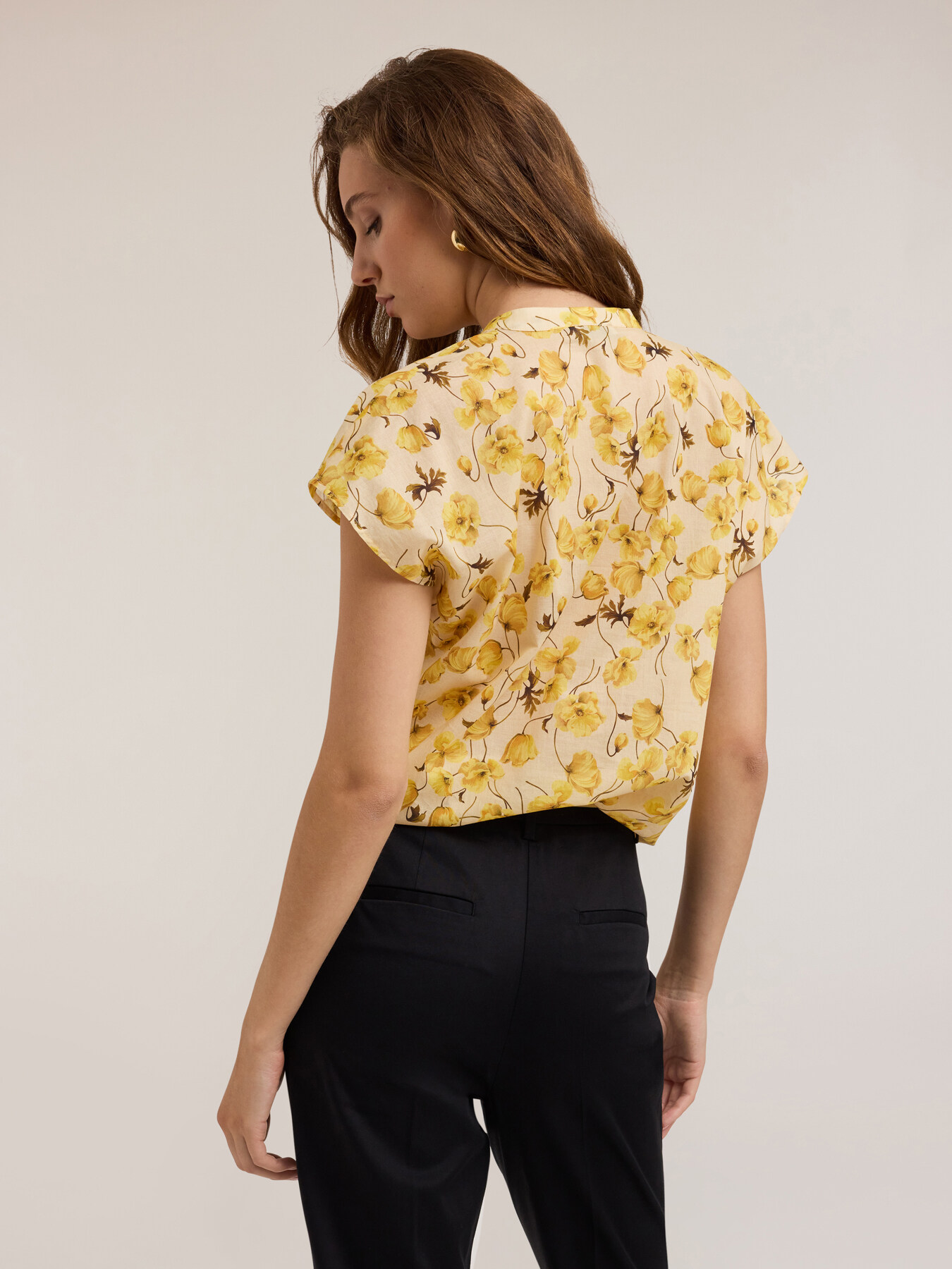 Koreanisches Hemd mit Blumenmuster image number 1