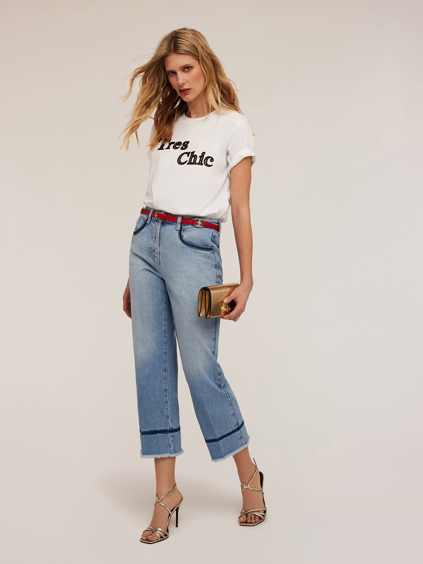 T-Shirt aus Baumwolle mit gesticktem Schriftzug image number 0