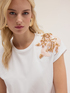T-shirt avec patch brod&eacute; image number 2
