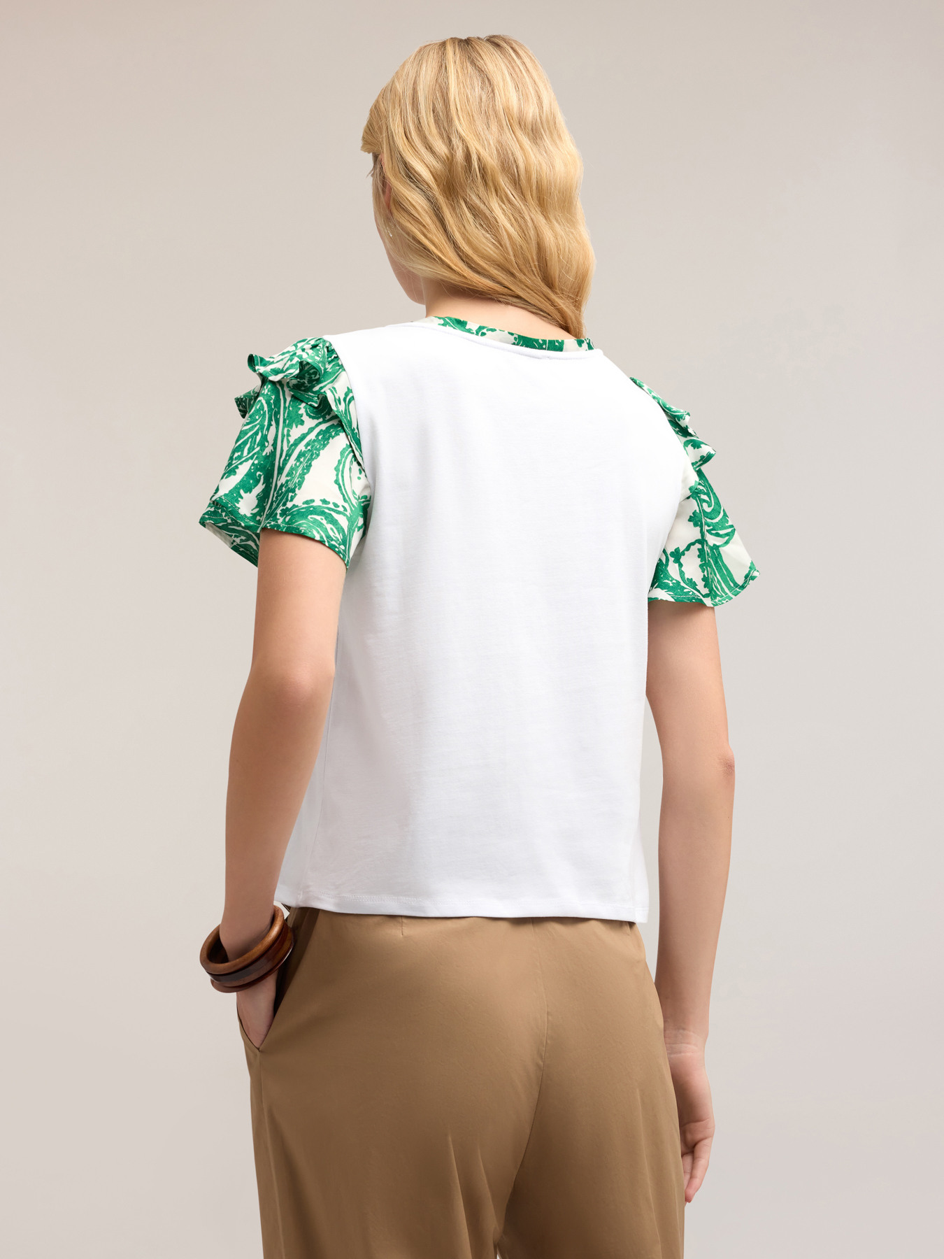 T-shirt with paisley print sleeves image number 1