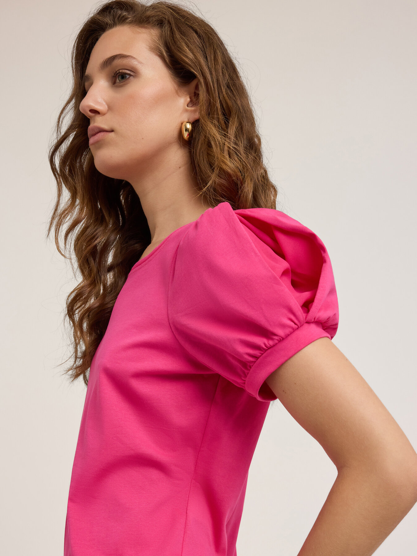 Camiseta con mangas en forma de globo image number 3