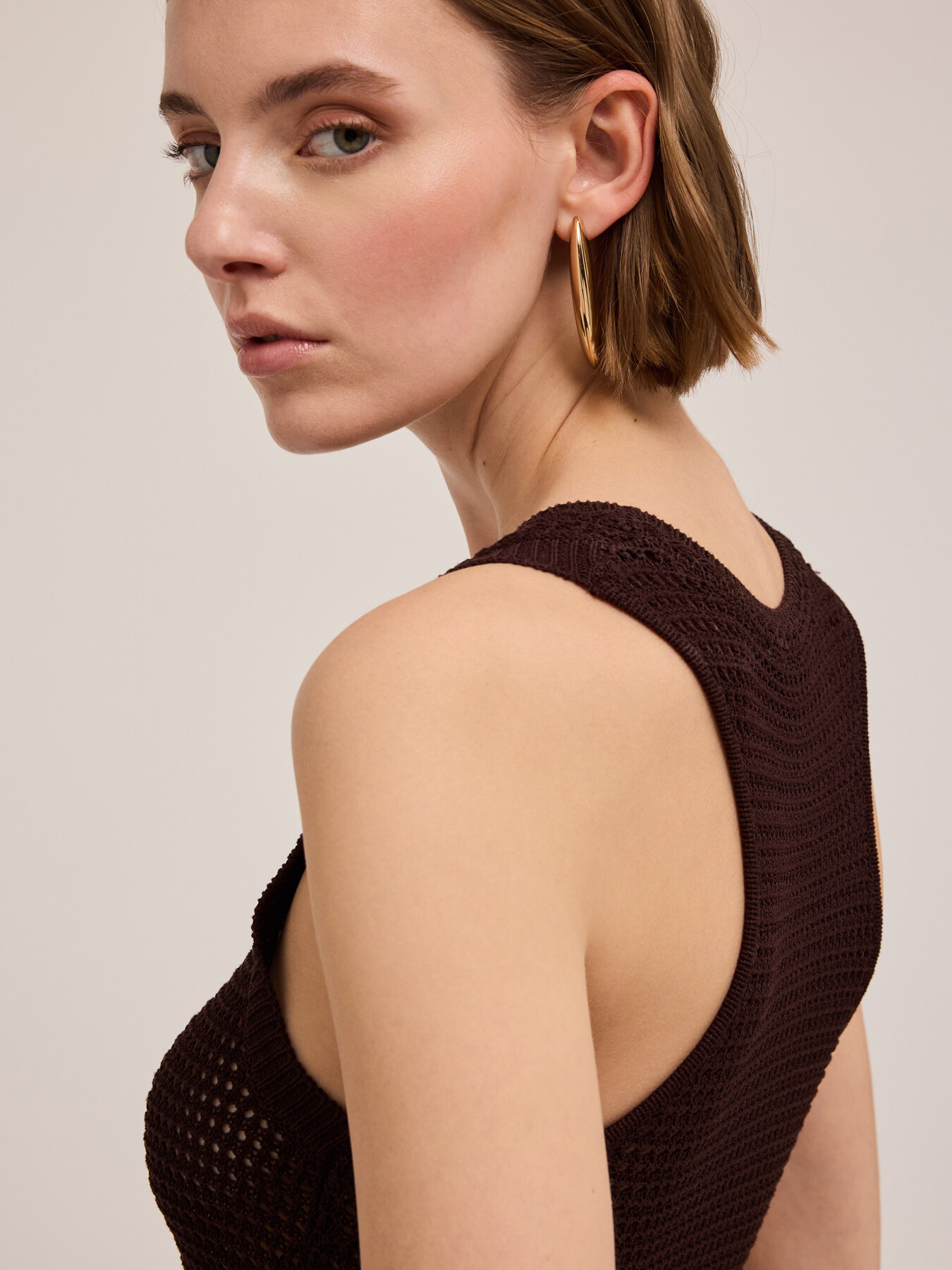 Vestido con corpi&ntilde;o de punto calado image number 2