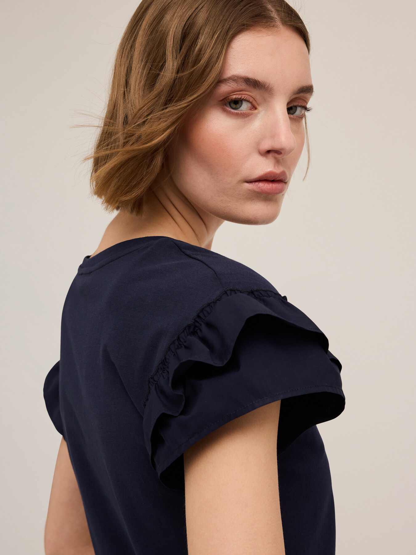 T-shirt avec manches &agrave; volant image number 2