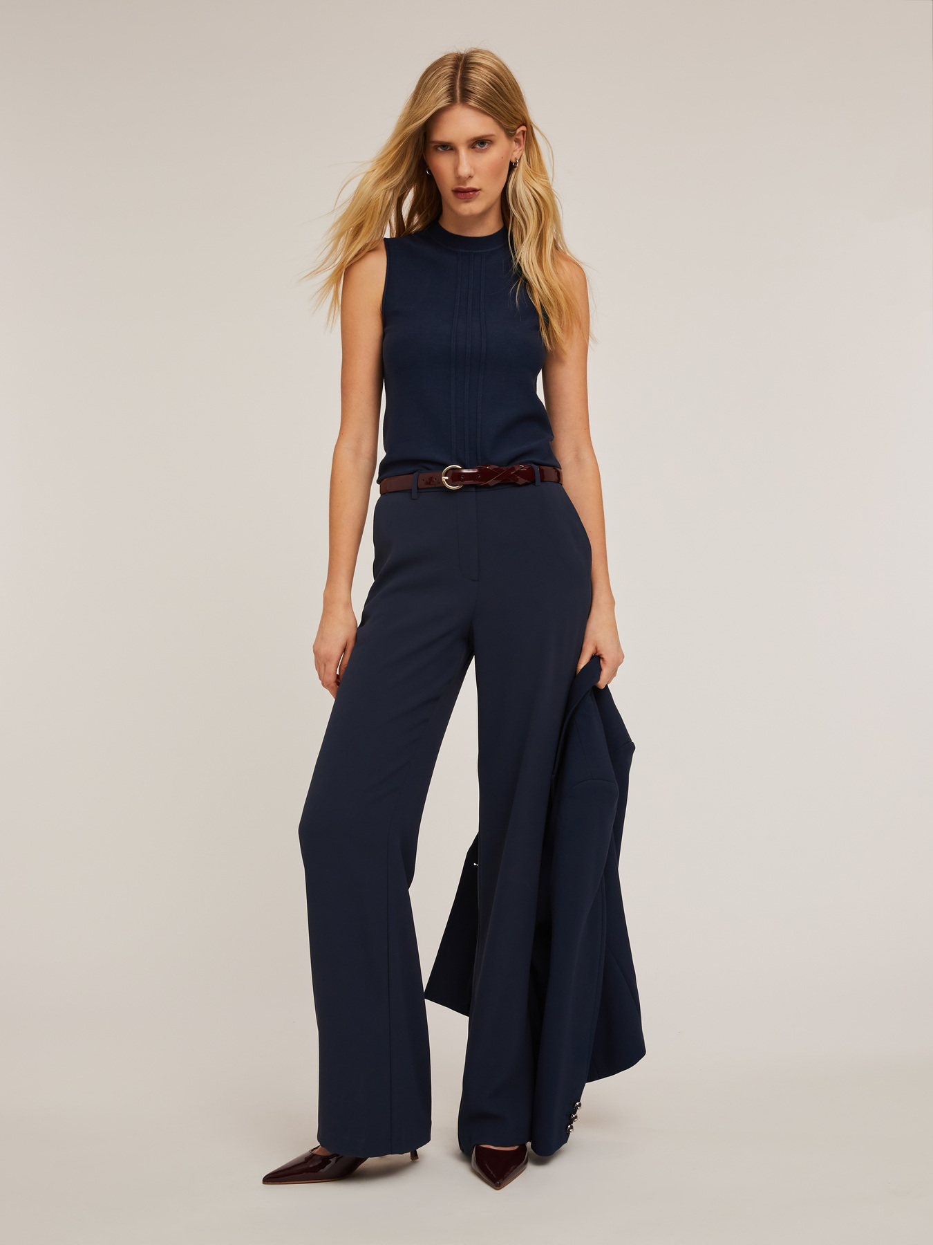 Top in maglia con motivo a coste image number 3