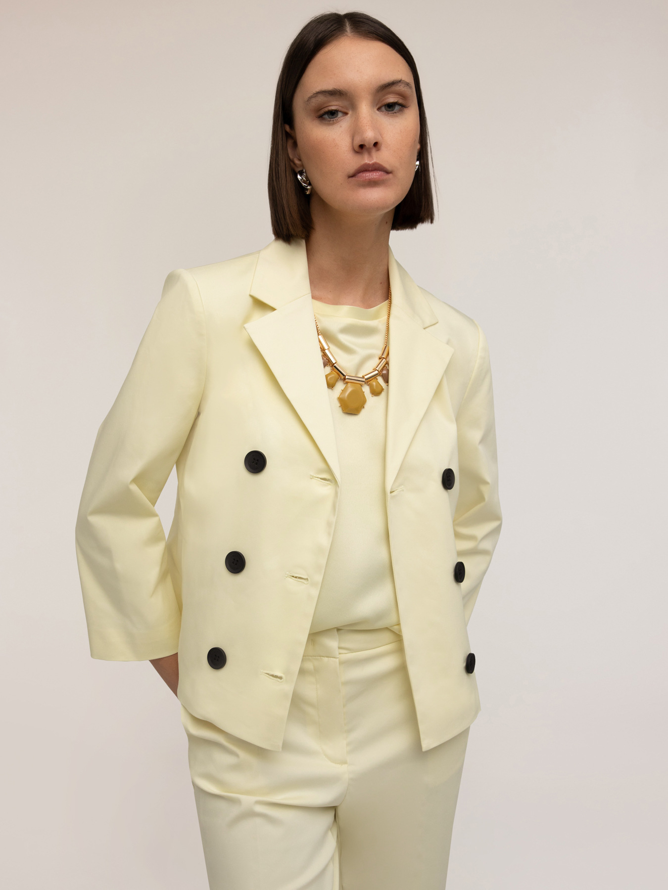 Double-breasted suit jacket image number 2