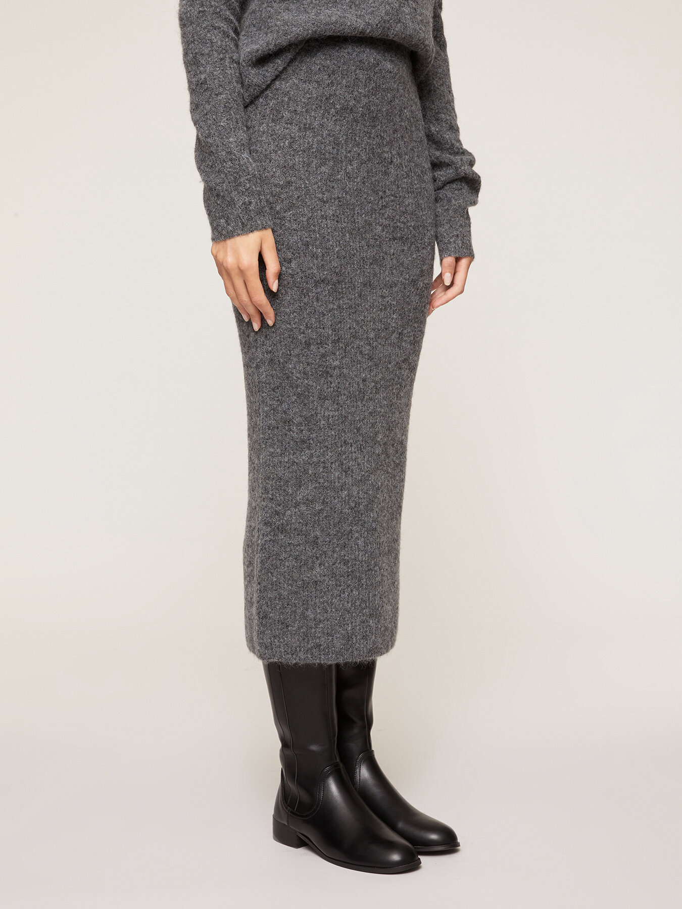 jupe mi-longue en maille d&rsquo;alpaga m&eacute;lang&eacute;e image number 0