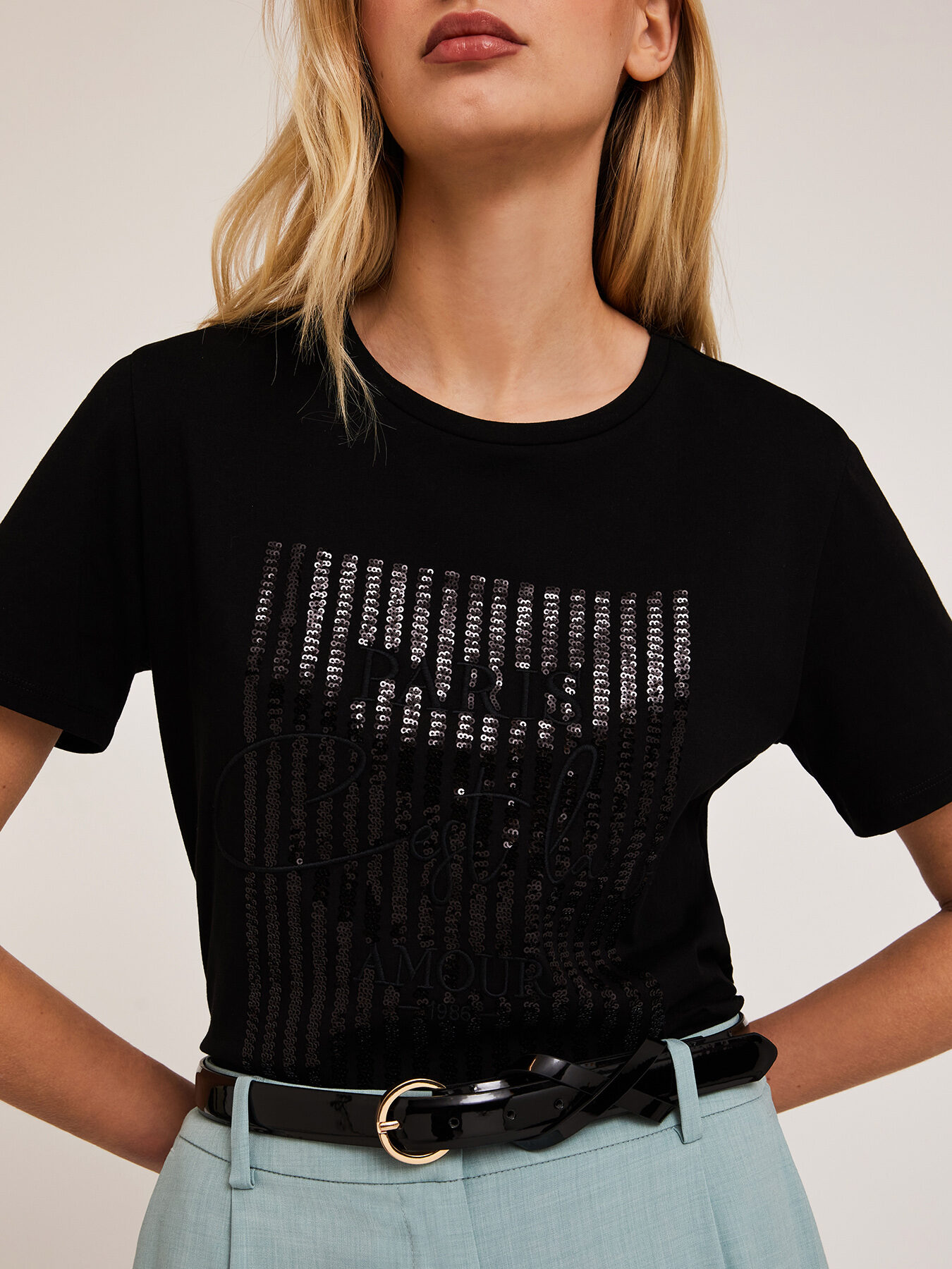 T-shirt with sequins and embroidered lettering image number 3