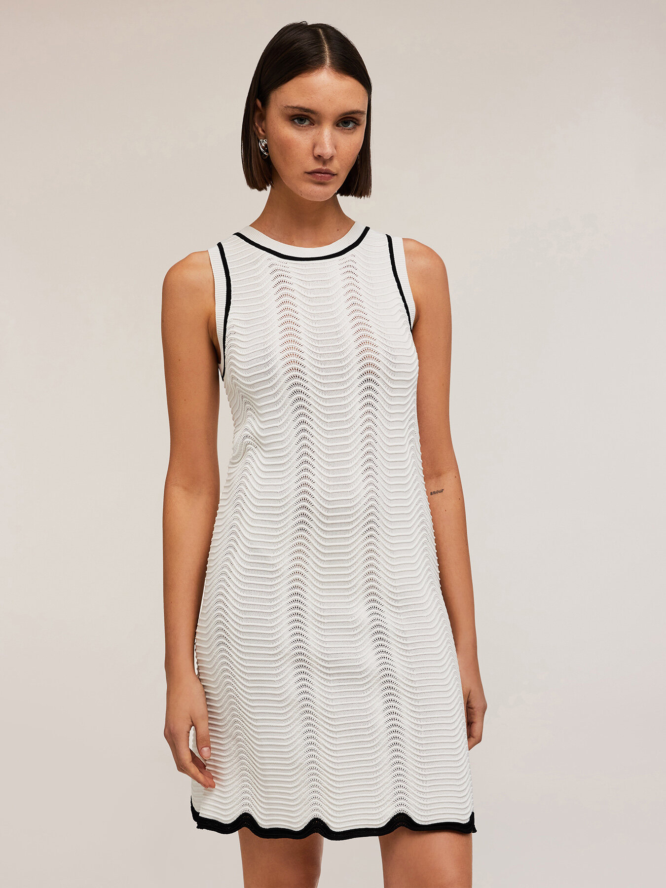 Vestido de punto ondulado image number 2