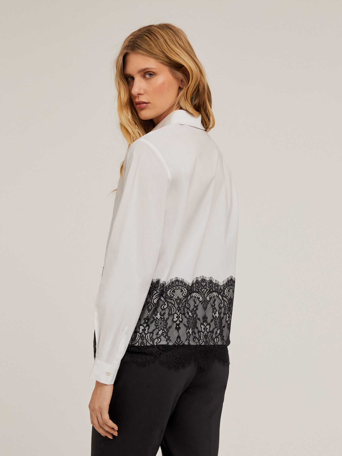 Keyhole shirt with lace band image number 1