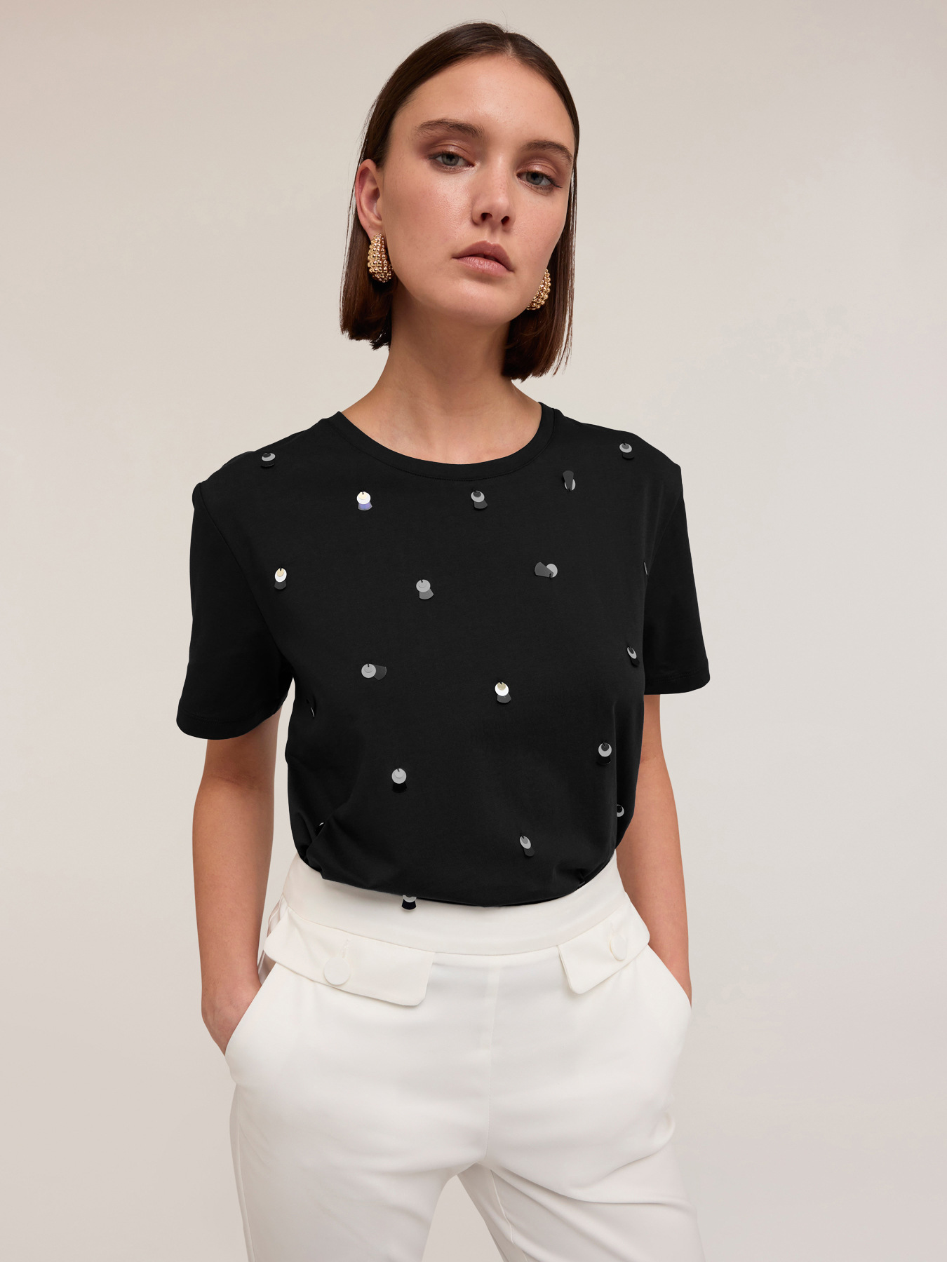 T-shirt with oversized sequin embroidery image number 1