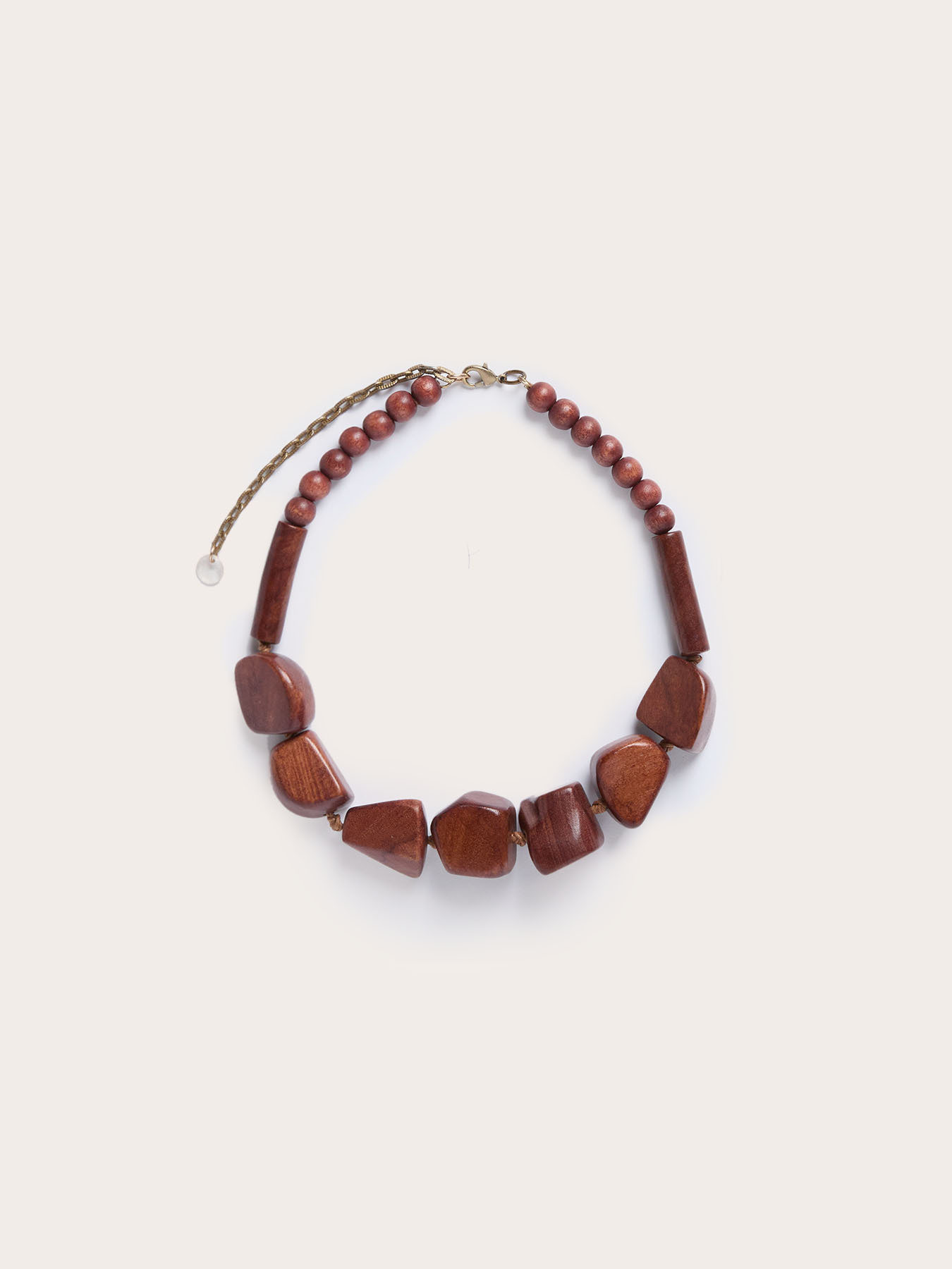 Collana girocollo con perline in legno image number 1