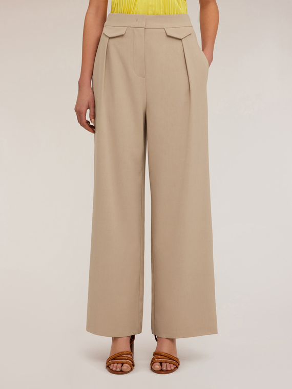 Palazzo trousers with pleats and pocket design