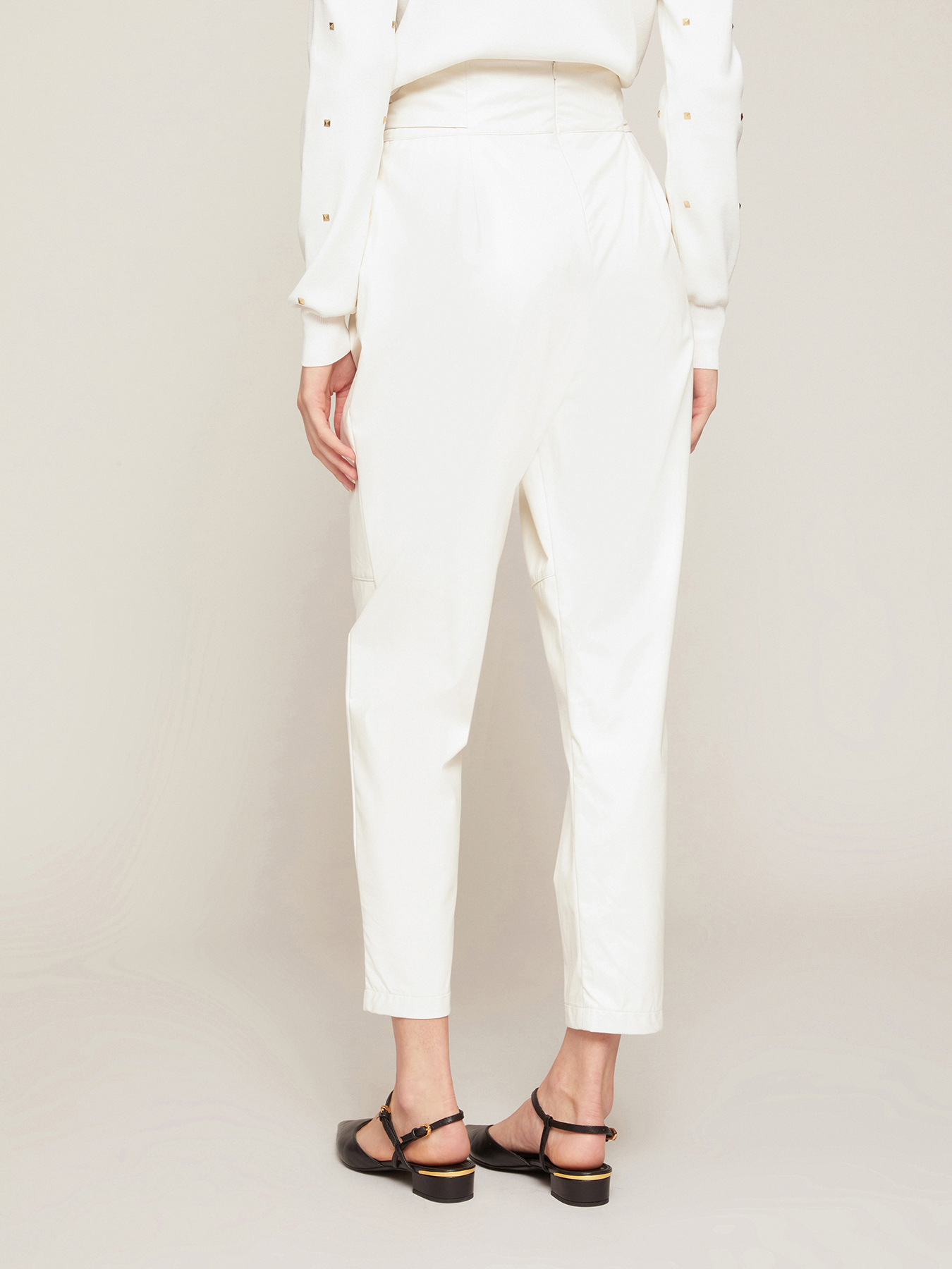 Karottenhose aus Lederimitat image number 1