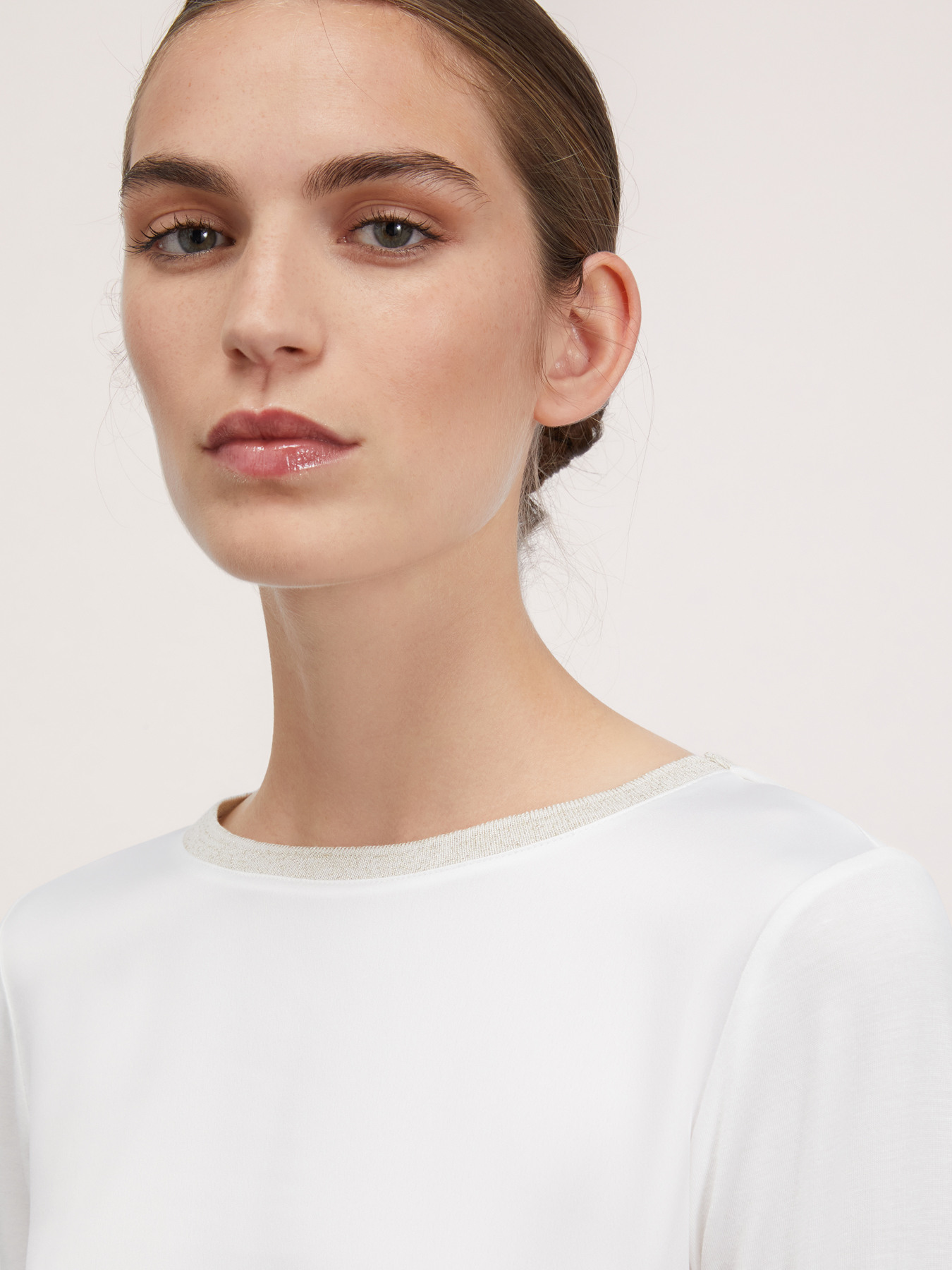 Basic dual fabric T-shirt image number 2