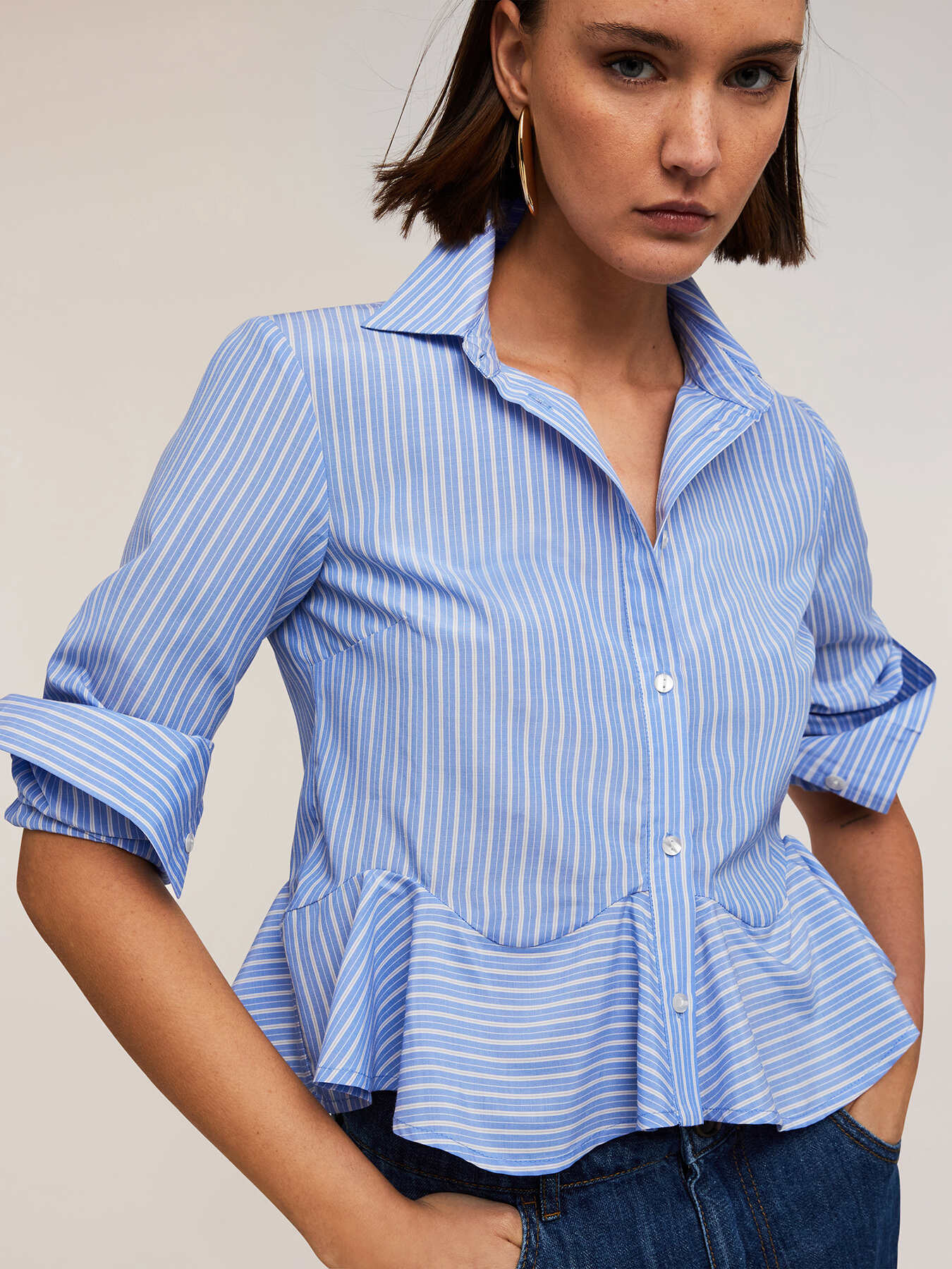 Camicia a righe con volant image number 3