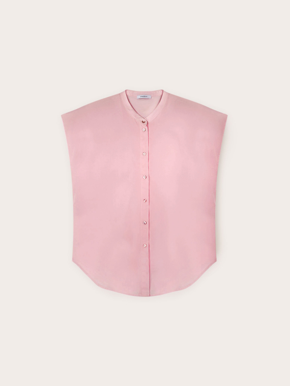 Shirt with kimono sleeves