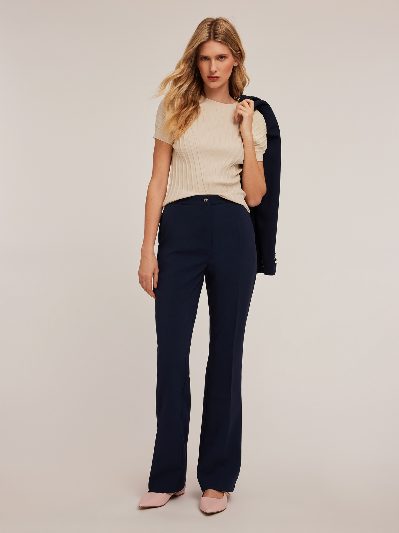 3D rib knit sweater with short sleeves image number 3