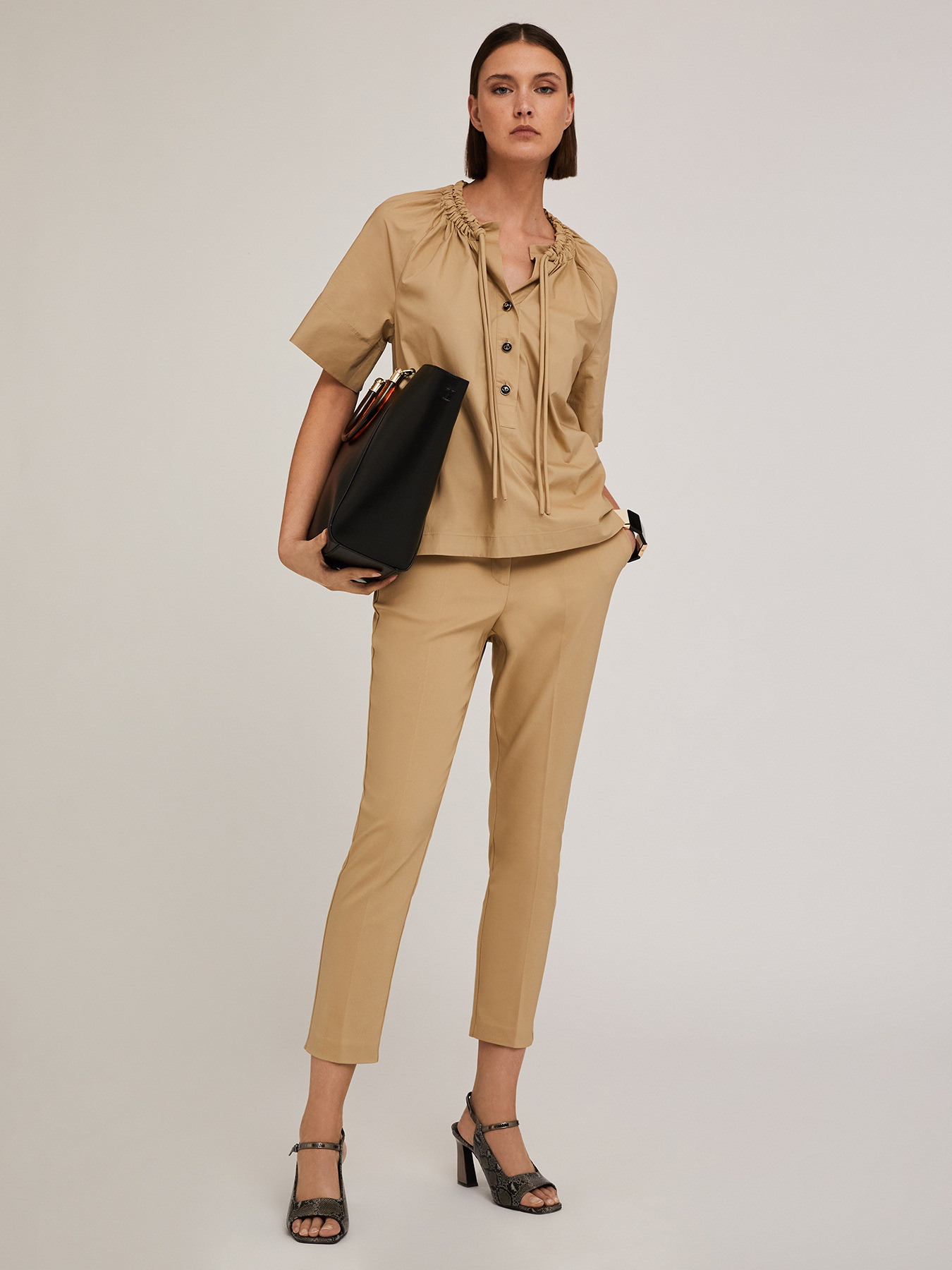 Hemdbluse mit Kordelzug image number 3