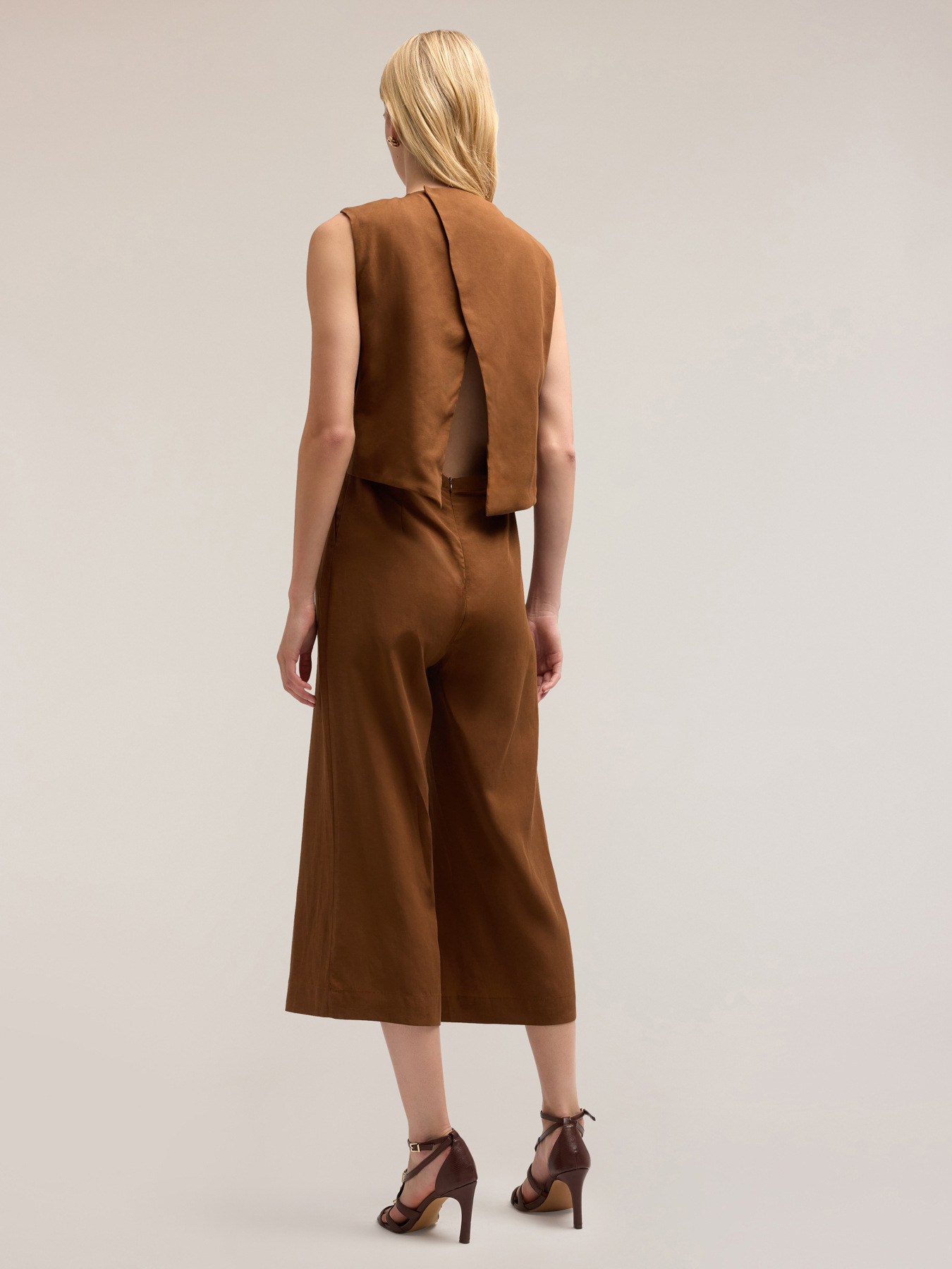 Lyocell blend jumpsuit with slit at the back image number 1