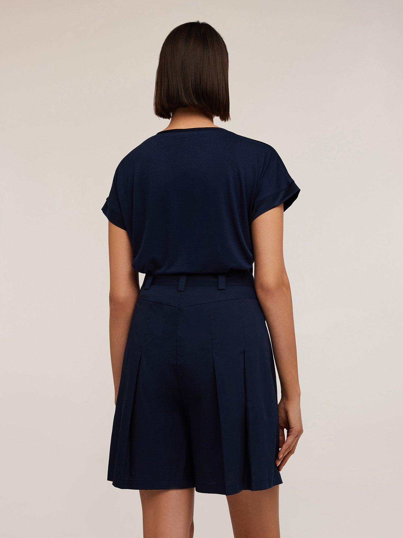 Two-material T-shirt image number 1