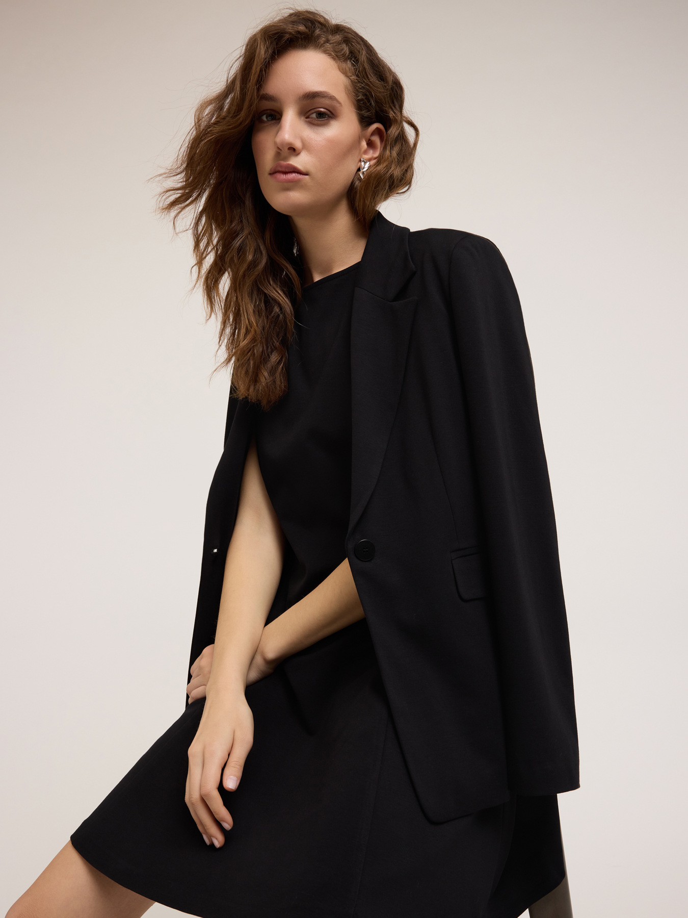 Blazer de botonadura simple en punto milano image number 3