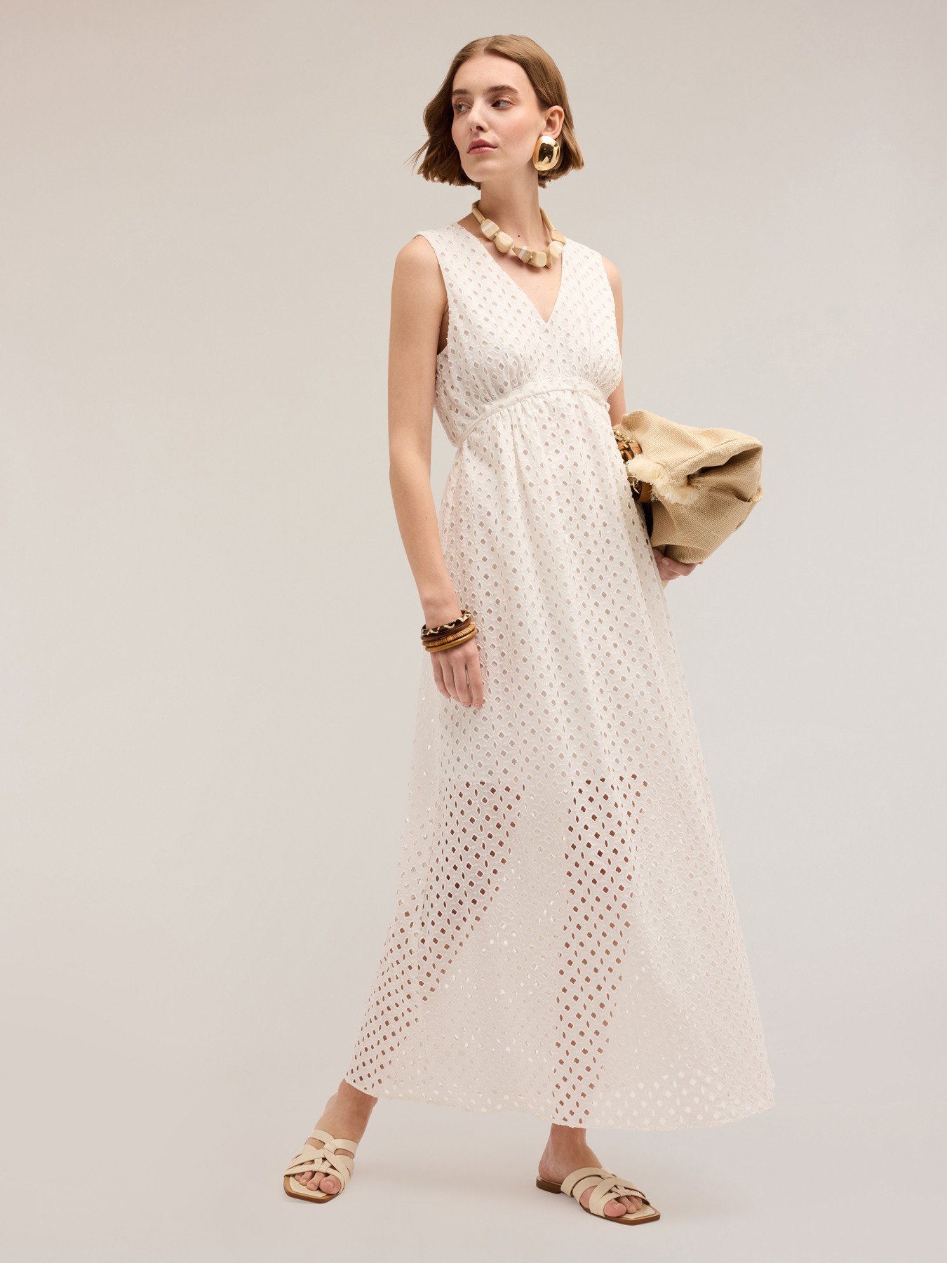 Vestido largo de bordado ingl&eacute;s image number 0