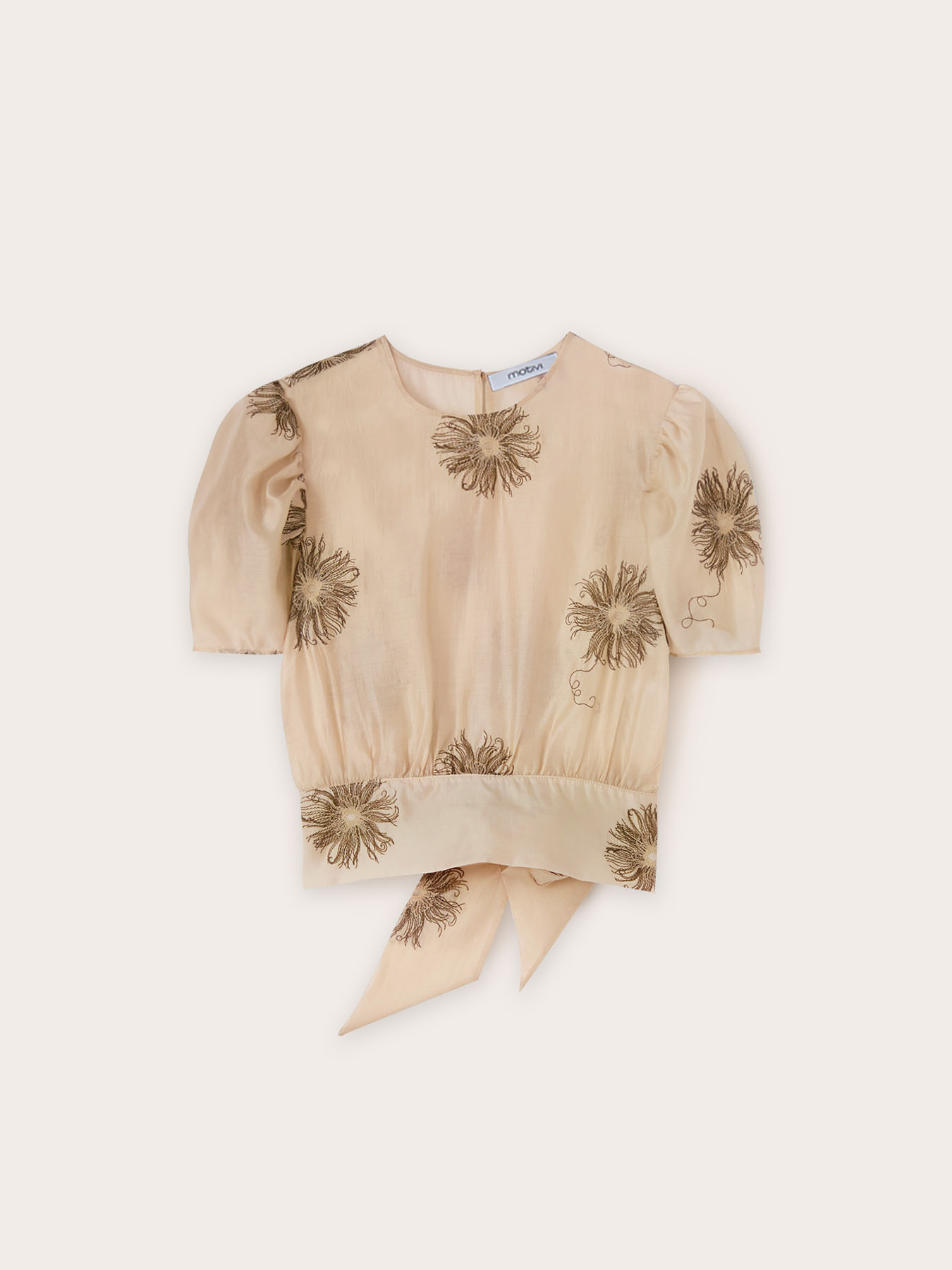 Blusa bordada con mangas de globo image number 4