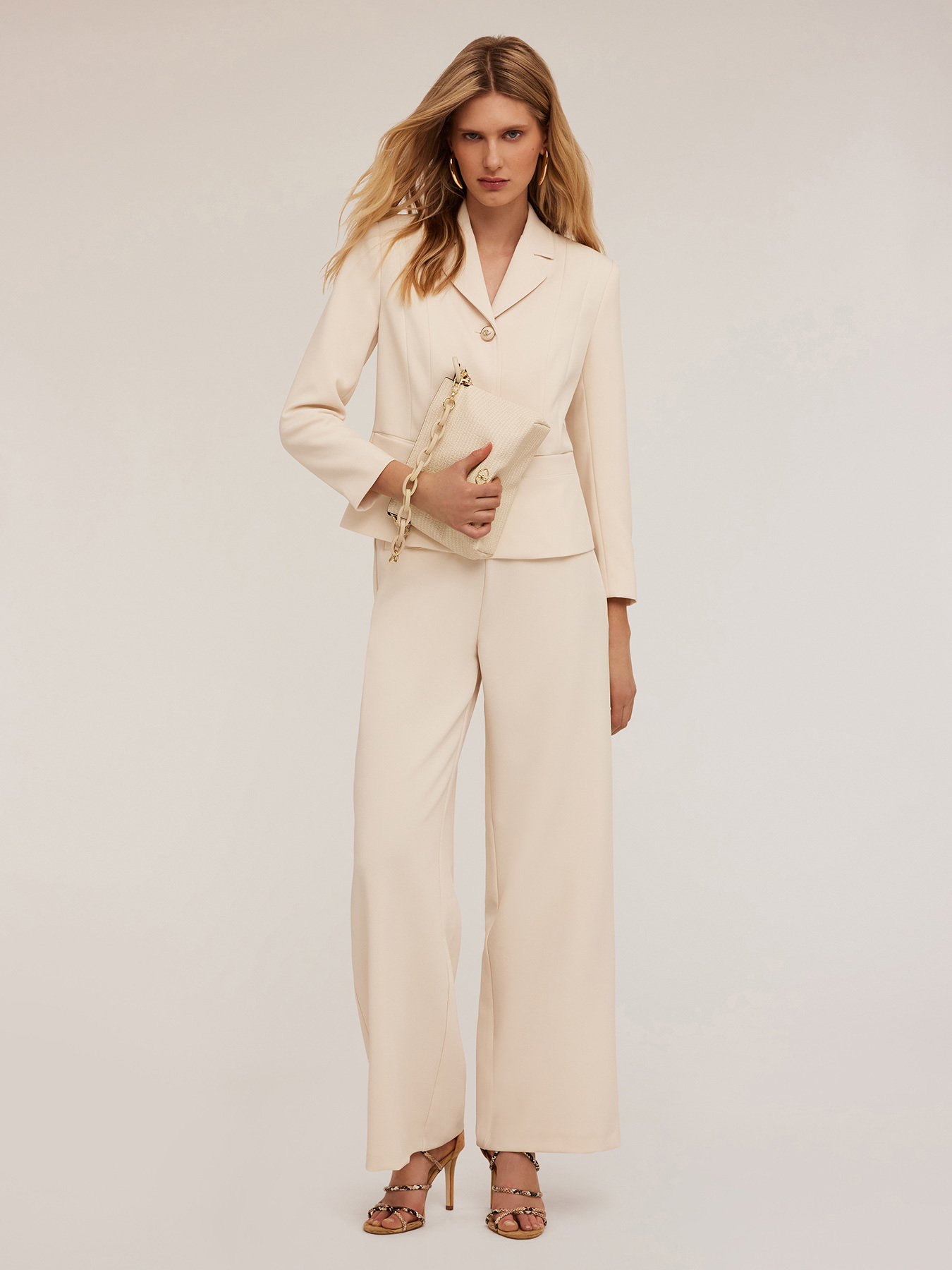 Giacca blazer corta image number 3