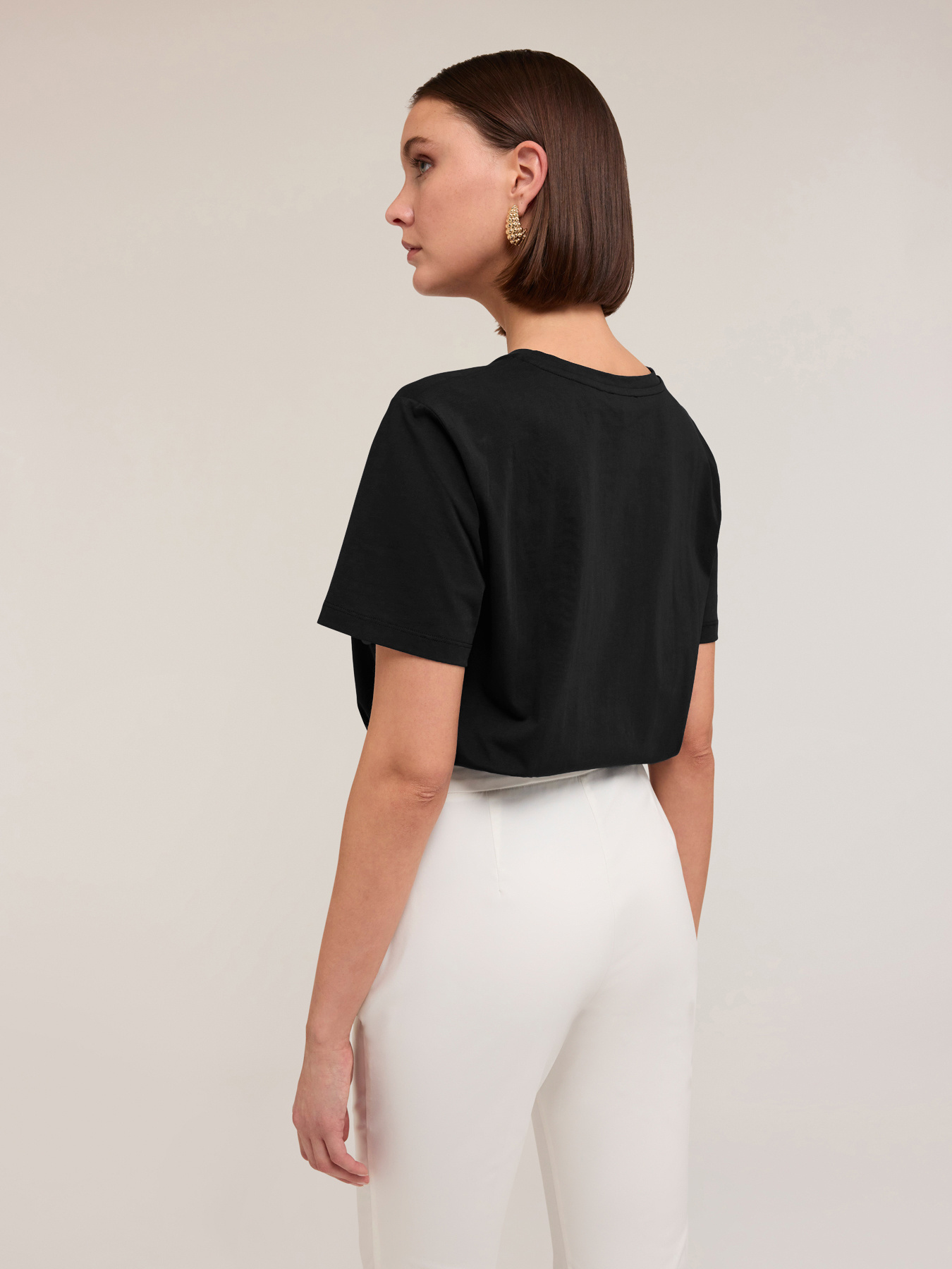 T-shirt with oversized sequin embroidery image number 2