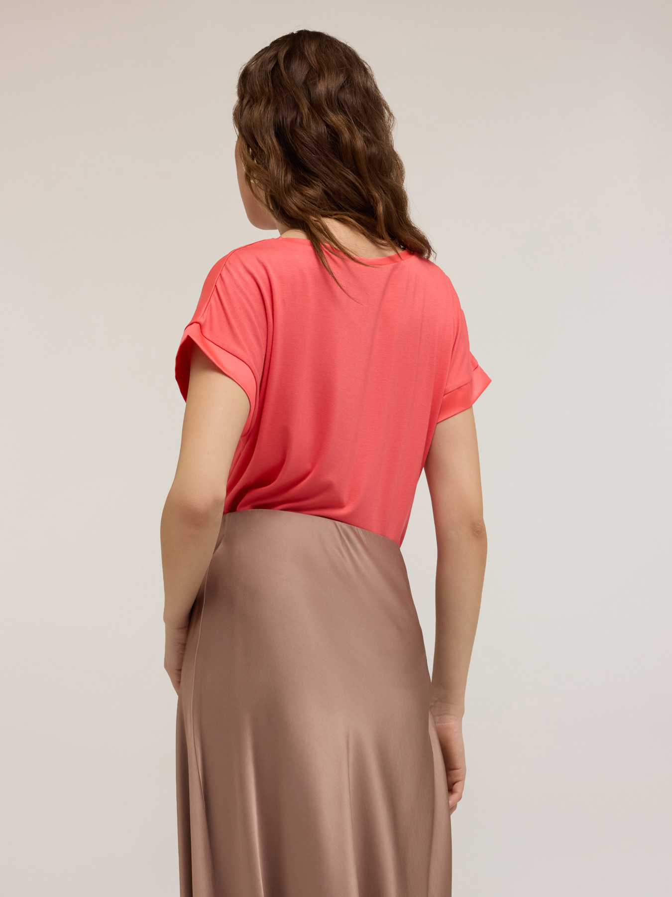 Two-material T-shirt image number 1