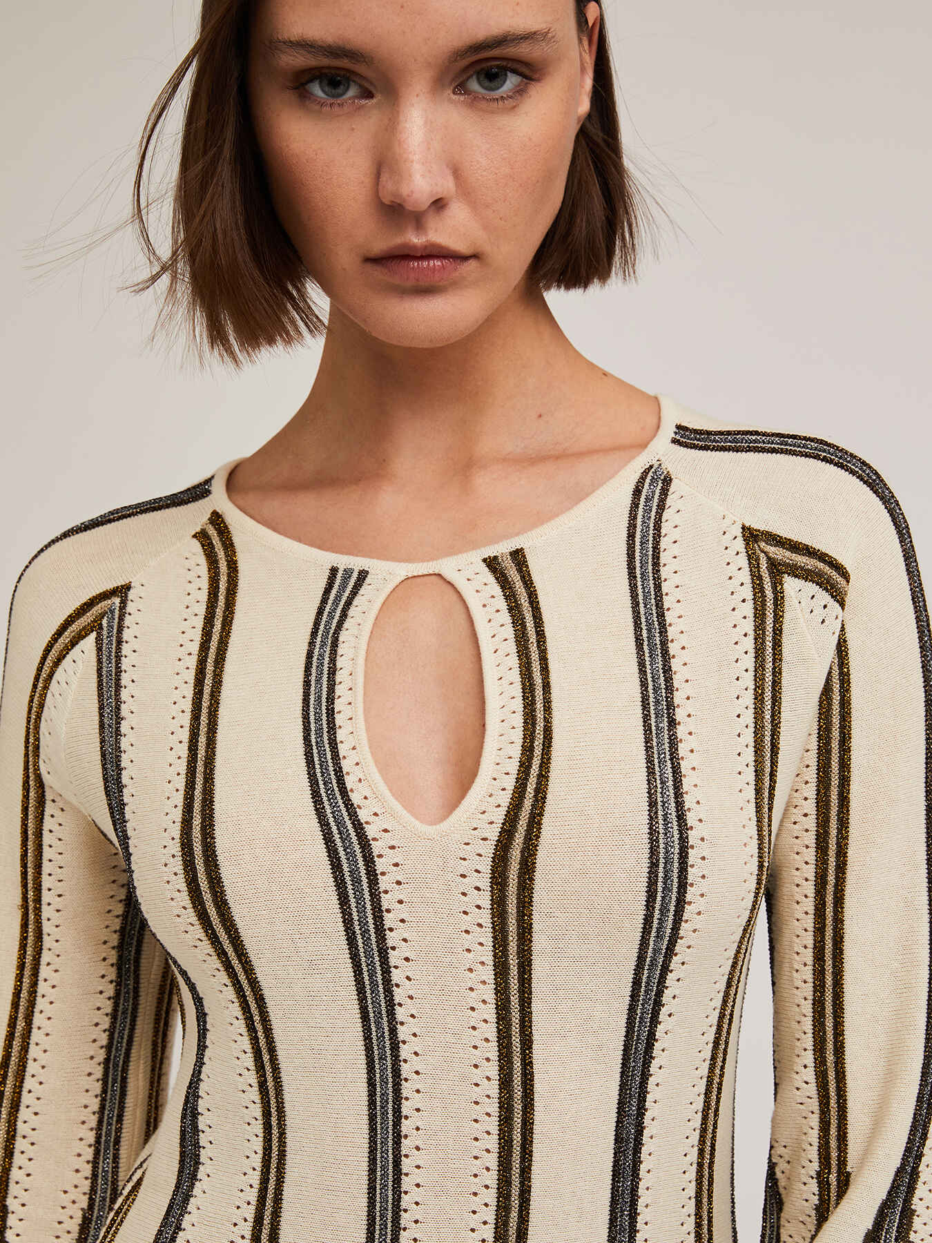 Vestido a rayas de punto l&uacute;rex efecto plisado image number 3